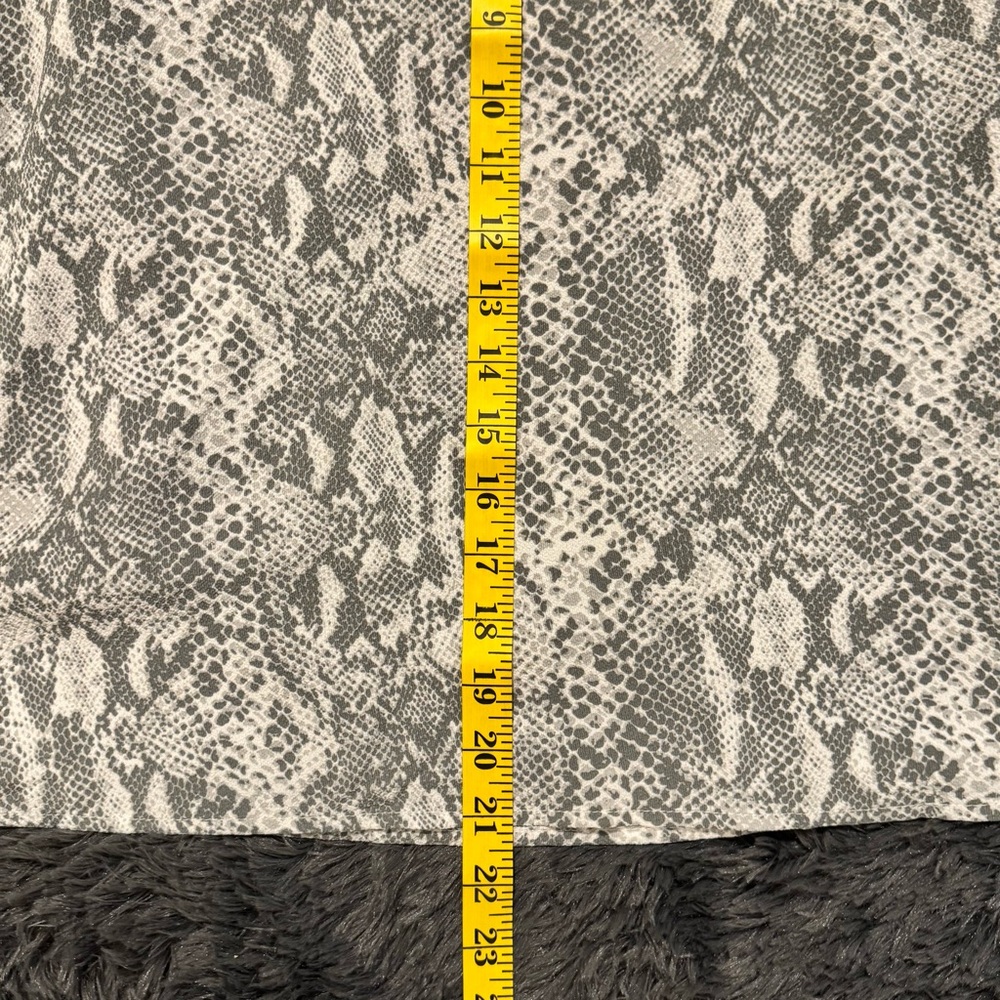 Time and Tru Gray Snakeskin Dress - Picture 10 of 13